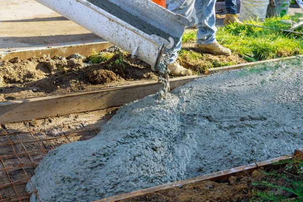 Driveway Concrete Pouring in La Quinta
