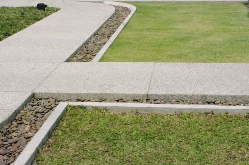 Sidewalk Curb Installation